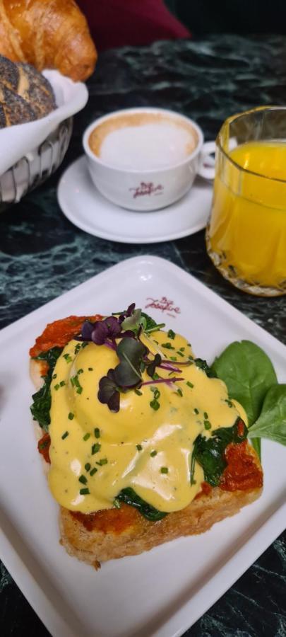 Hotel Josefine Виена Екстериор снимка